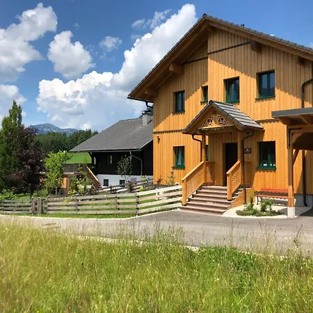 Charmante In Mit Grill Und Garten Und Bergblick By Interhome * Bad Aussee