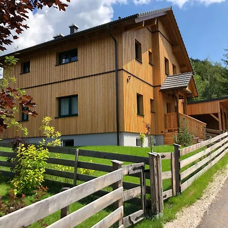 Charmante In Mit Grill Und Garten Und Bergblick By Interhome * Bad Aussee